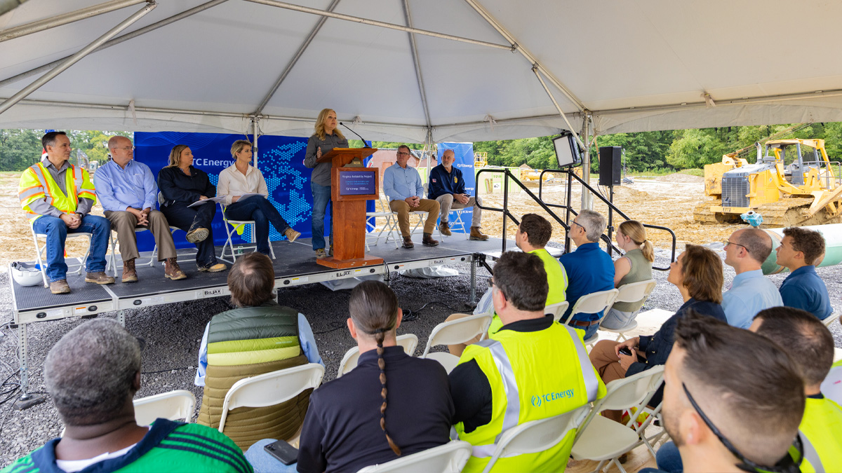 Tina Faraca addresses the crowd
